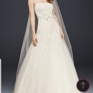 Strapless Tulle Wedding Dress With Beaded Lace